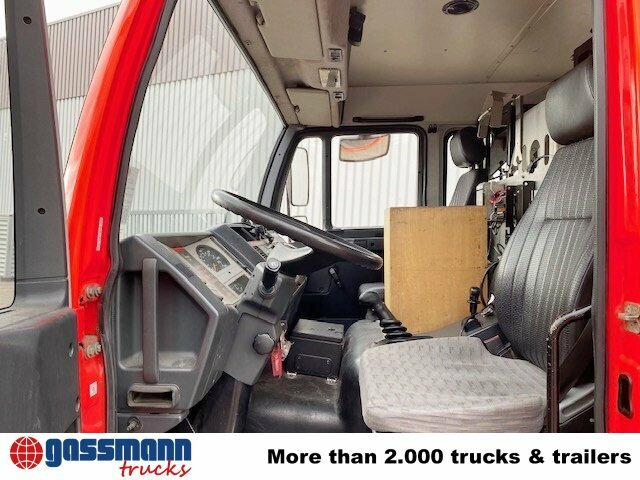 MAN 10.224 LC 4x2 BB Doka, TLF16/12, 6-Zylinder - Carro de bombeiro: foto 3 MAN 10.224 LC 4x2 BB Doka, TLF16/12, 6-Zylinder - Carro de bombeiro: foto 3