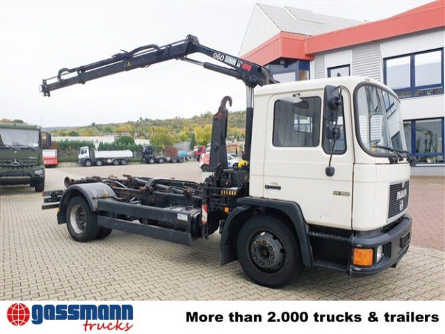 MAN 14.152 F 4x2 BB mit Kran Hiab 060-2 - Camião polibenne, Camião grua: foto 2 MAN 14.152 F 4x2 BB mit Kran Hiab 060-2 - Camião polibenne, Camião grua: foto 2