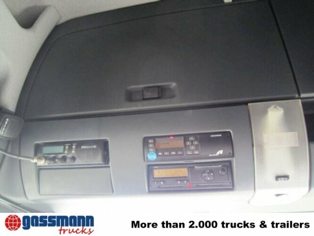 MAN TGM 12.280BL 4x2 - Camião transporte de veículos: foto 3 MAN TGM 12.280BL 4x2 - Camião transporte de veículos: foto 3