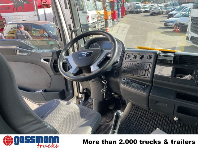 MAN TGM 18.330 4X2 LL, Fahrschulausstattung - Camião transportador de contêineres/ Caixa móvel: foto 2 MAN TGM 18.330 4X2 LL, Fahrschulausstattung - Camião transportador de contêineres/ Caixa móvel: foto 2