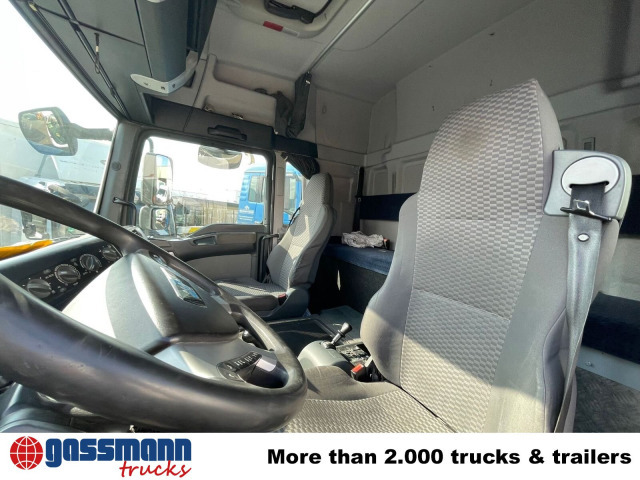 MAN TGM 18.330 4X2 LL, Fahrschulausstattung - Camião transportador de contêineres/ Caixa móvel: foto 3 MAN TGM 18.330 4X2 LL, Fahrschulausstattung - Camião transportador de contêineres/ Caixa móvel: foto 3