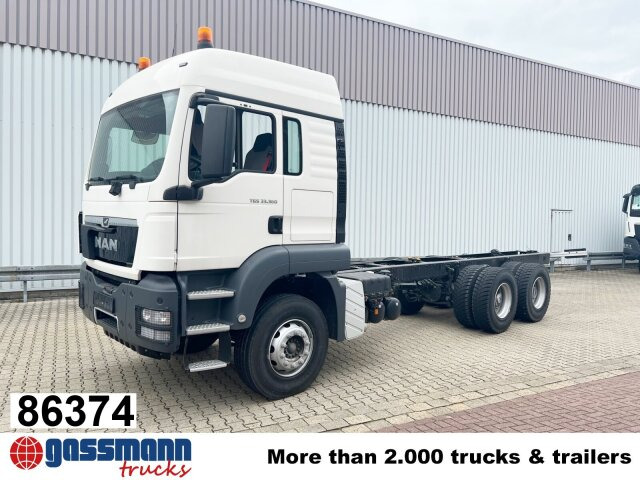 MAN TGS 33.360 6x4 BB, Häckslerkabine, NMV - Camião chassi: foto 1 MAN TGS 33.360 6x4 BB, Häckslerkabine, NMV - Camião chassi: foto 1