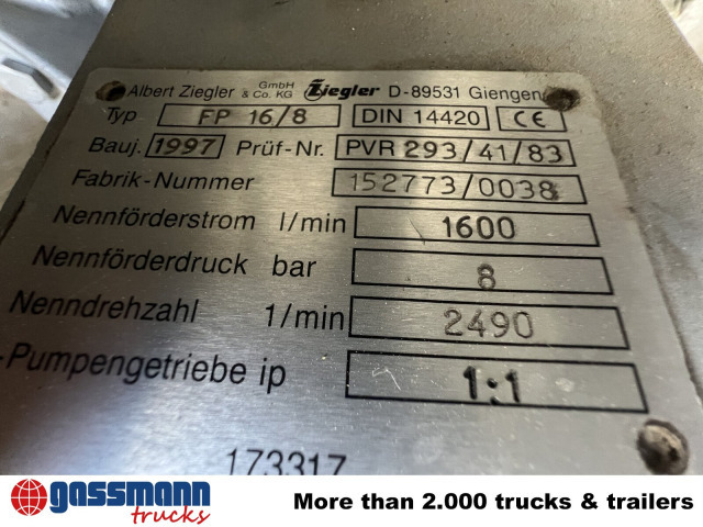 Mercedes-Benz 1124 AF 4x4 Doka, TLF 16/25, 2800l - Ambulância: foto 3 Mercedes-Benz 1124 AF 4x4 Doka, TLF 16/25, 2800l - Ambulância: foto 3