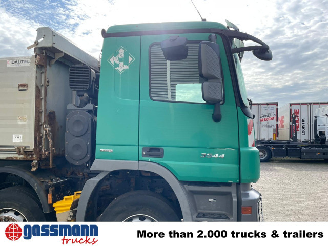 Mercedes-Benz Actros MP III 3544/8x4/4, 3 Pedale - Camião basculante: foto 2 Mercedes-Benz Actros MP III 3544/8x4/4, 3 Pedale - Camião basculante: foto 2