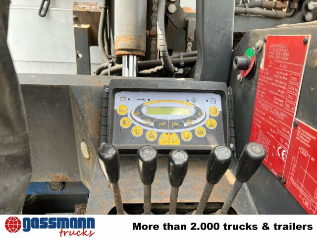 Mercedes-Benz Antos 1840 L 4x2, Aufnahme für Mitnahmestapler - Camião de caixa aberta/ Plataforma: foto 2 Mercedes-Benz Antos 1840 L 4x2, Aufnahme für Mitnahmestapler - Camião de caixa aberta/ Plataforma: foto 2