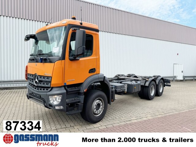 Mercedes-Benz Arocs 2633 6x4, 2x Nebenantrieb - Camião chassi: foto 1 Mercedes-Benz Arocs 2633 6x4, 2x Nebenantrieb - Camião chassi: foto 1