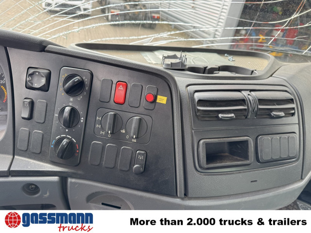 Mercedes-Benz Atego 1023 A 4x4, Einzelbereifung, Heckkran - Camião chassi, Camião grua: foto 4 Mercedes-Benz Atego 1023 A 4x4, Einzelbereifung, Heckkran - Camião chassi, Camião grua: foto 4