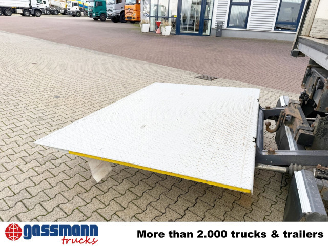 Mercedes-Benz Atego 1330 4x4, Iso-Koffer mit Heizung, LBW - Camião furgão: foto 2 Mercedes-Benz Atego 1330 4x4, Iso-Koffer mit Heizung, LBW - Camião furgão: foto 2