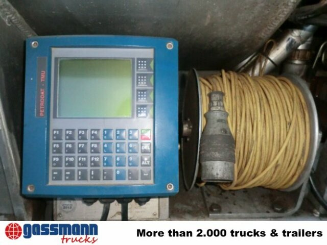 Mercedes-Benz SK 1824 L 4x2, Esterer Tankaufbau ca. 13.100l, 2 - Camião cisterna: foto 4 Mercedes-Benz SK 1824 L 4x2, Esterer Tankaufbau ca. 13.100l, 2 - Camião cisterna: foto 4