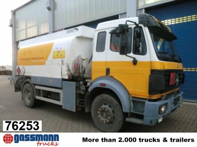 Mercedes-Benz SK 1824 L 4x2, Esterer Tankaufbau ca. 13.100l, 2 - Camião cisterna: foto 1 Mercedes-Benz SK 1824 L 4x2, Esterer Tankaufbau ca. 13.100l, 2 - Camião cisterna: foto 1