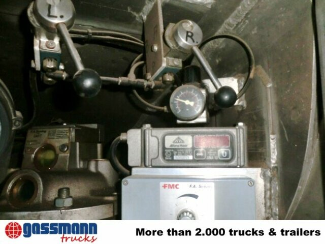 Mercedes-Benz SK 1824 L 4x2, Esterer Tankaufbau ca. 13.100l, 2 - Camião cisterna: foto 5 Mercedes-Benz SK 1824 L 4x2, Esterer Tankaufbau ca. 13.100l, 2 - Camião cisterna: foto 5