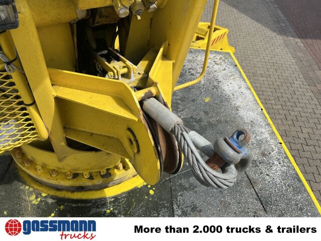 Mercedes-Benz SK II 2638/44 A 6x6, V8, Retarder, Kran, 2x - Camião grua: foto 4 Mercedes-Benz SK II 2638/44 A 6x6, V8, Retarder, Kran, 2x - Camião grua: foto 4