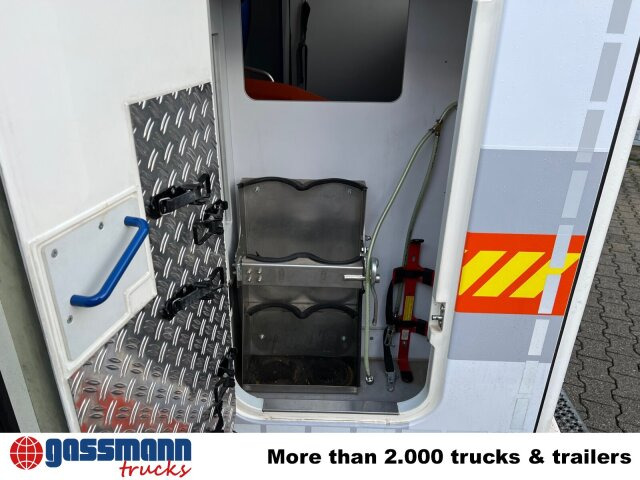 Mercedes-Benz Sprinter 313 CDI 4x2, Rettungswagen - Furgão: foto 2 Mercedes-Benz Sprinter 313 CDI 4x2, Rettungswagen - Furgão: foto 2