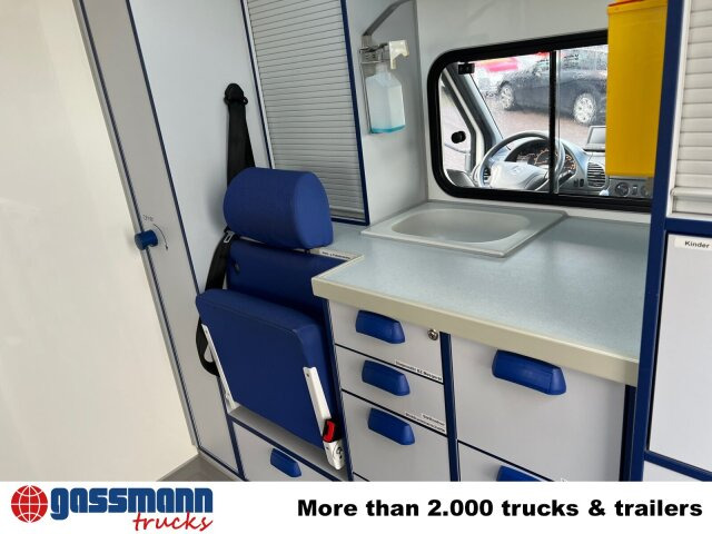 Mercedes-Benz Sprinter 313 CDI 4x2, Rettungswagen - Furgão: foto 3 Mercedes-Benz Sprinter 313 CDI 4x2, Rettungswagen - Furgão: foto 3