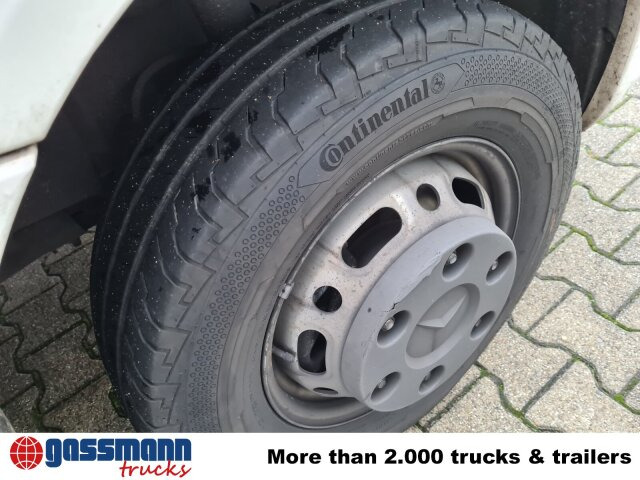 Mercedes-Benz Sprinter 516 CDI 4x2, Rettungswagen - Furgão: foto 3 Mercedes-Benz Sprinter 516 CDI 4x2, Rettungswagen - Furgão: foto 3