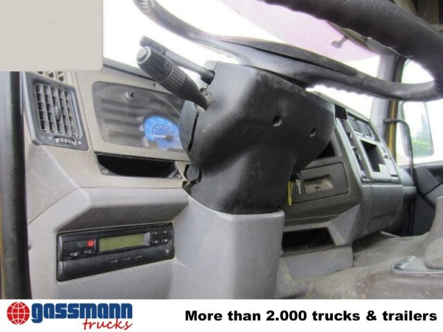 Renault Kerax 380.26 6x4, Bordmatik links - Camião basculante: foto 4 Renault Kerax 380.26 6x4, Bordmatik links - Camião basculante: foto 4