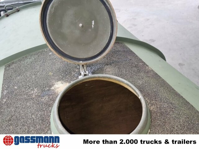 Renault Midliner S170 4x4, 6000l Wassertank - Camião cisterna: foto 4 Renault Midliner S170 4x4, 6000l Wassertank - Camião cisterna: foto 4