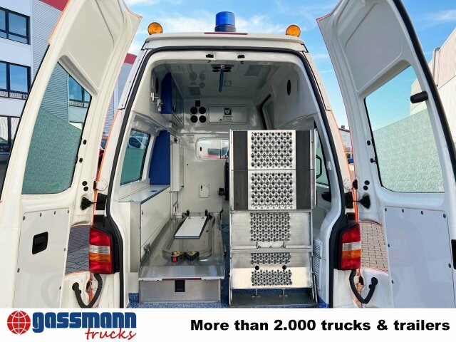 Volkswagen T5 2.5 TDI 4x2, Krankenwagen - Ambulância: foto 2 Volkswagen T5 2.5 TDI 4x2, Krankenwagen - Ambulância: foto 2