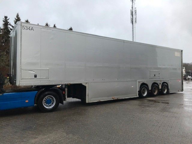 Langendorf Doppeldecker-Rennanhänger mit Hebebühne - Semi-reboque furgão: foto 1 Langendorf Doppeldecker-Rennanhänger mit Hebebühne - Semi-reboque furgão: foto 1