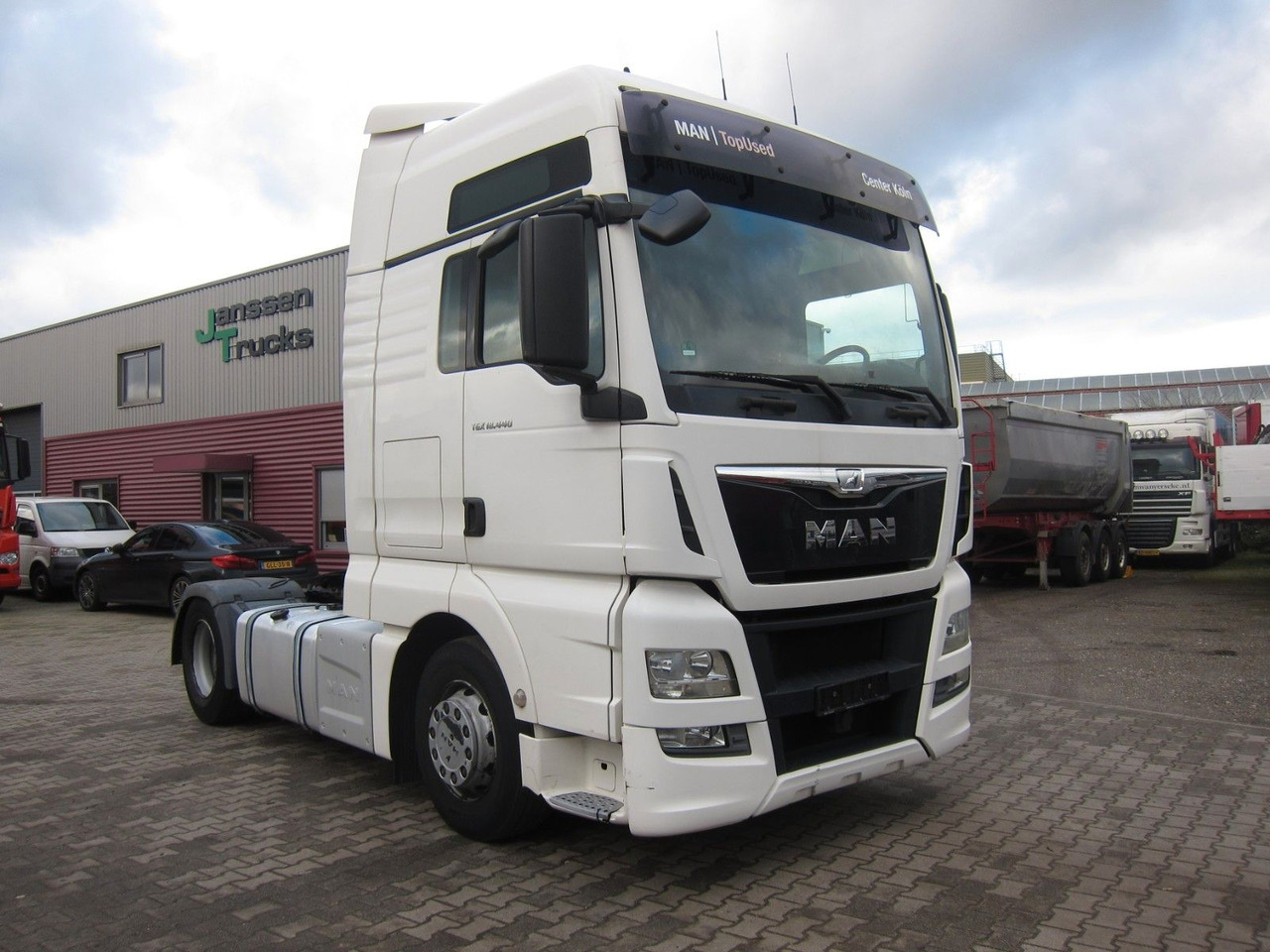 MAN TGX 18 440 XXL Retarder 730tkm 2xTank - Tractor: foto 1 MAN TGX 18 440 XXL Retarder 730tkm 2xTank - Tractor: foto 1