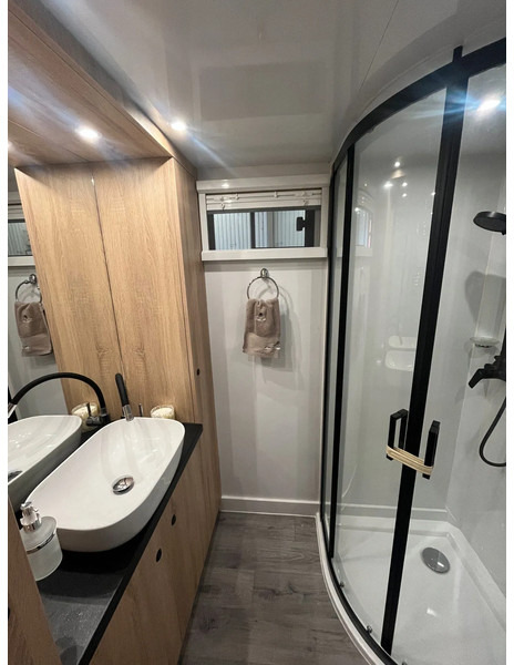 Autocaravana novo Scania S590 V8 6x2 Camper / Motorhome - New 2025 - Garage - Slide out -: foto 16