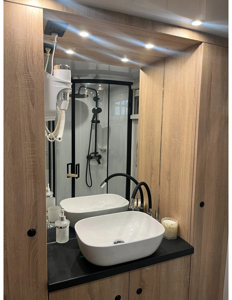 Autocaravana novo Scania S590 V8 6x2 Camper / Motorhome - New 2025 - Garage - Slide out -: foto 15