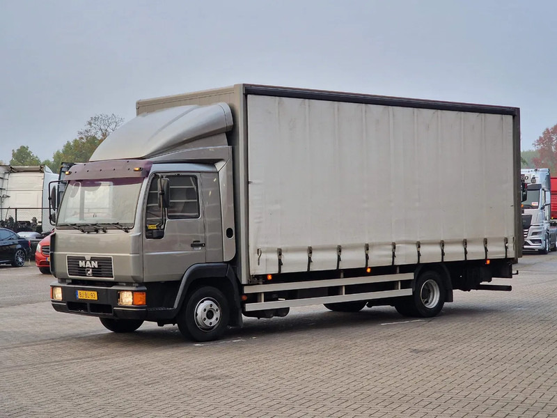 MAN TGL 12.220 LL 4x2 Box , loading lift - Camião furgão: foto 3 MAN TGL 12.220 LL 4x2 Box , loading lift - Camião furgão: foto 3