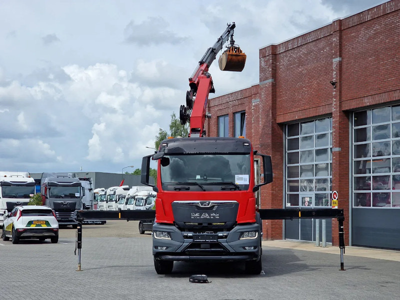 MAN TGS 26.360 6x4 Hydrodrive / Crane HMF1920K-RCS / 3 way tipper HMF / Low KM 110.700! - Camião grua: foto 2 MAN TGS 26.360 6x4 Hydrodrive / Crane HMF1920K-RCS / 3 way tipper HMF / Low KM 110.700! - Camião grua: foto 2