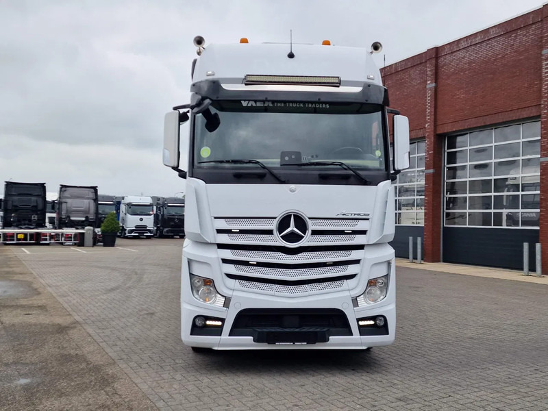 Mercedes-Benz Actros 1942 4x2 - Box with Loadlift - Full air + Pacton Trailer Loadlift - Heating system - Camião furgão: foto 2 Mercedes-Benz Actros 1942 4x2 - Box with Loadlift - Full air + Pacton Trailer Loadlift - Heating system - Camião furgão: foto 2