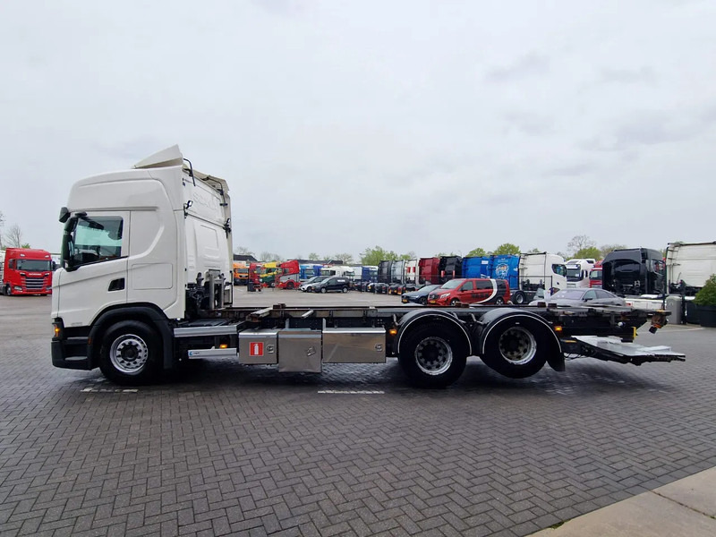Scania G500 NGS Highline 6x2 - BDF - 4.75 WB - Retarder - Full air - Leather - Led - Camião transportador de contêineres/ Caixa móvel: foto 4 Scania G500 NGS Highline 6x2 - BDF - 4.75 WB - Retarder - Full air - Leather - Led - Camião transportador de contêineres/ Caixa móvel: foto 4