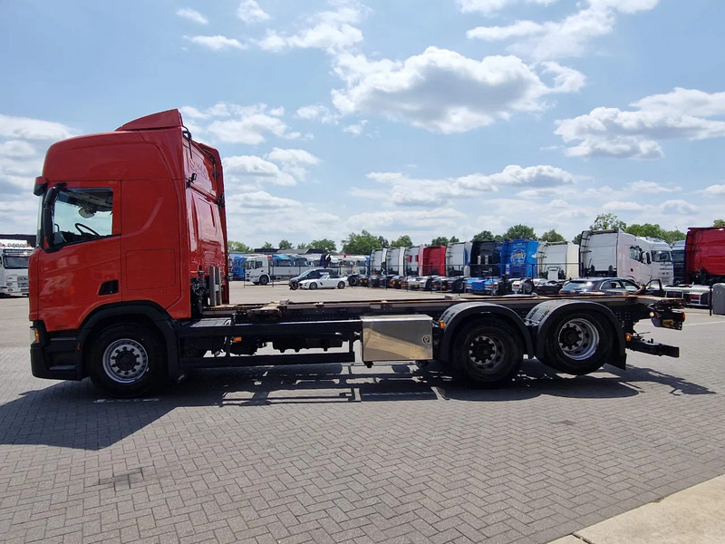 Scania R500 NGS Highline 6x2 - BDF - 495 WB - Retarder - Full air - Camião transportador de contêineres/ Caixa móvel: foto 3 Scania R500 NGS Highline 6x2 - BDF - 495 WB - Retarder - Full air - Camião transportador de contêineres/ Caixa móvel: foto 3