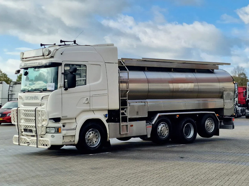 Scania R520 V8 8x2*4 - Tank - 19.000L - 4 compartments - Pump and counter - Retarder - Camião cisterna: foto 3 Scania R520 V8 8x2*4 - Tank - 19.000L - 4 compartments - Pump and counter - Retarder - Camião cisterna: foto 3