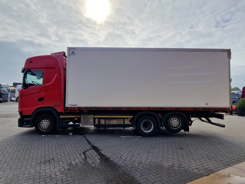 Scania S500 NGS Highline 6x2 - BDF - Full air - Loadlift - Box - Navi - Retarder - Camião transportador de contêineres/ Caixa móvel: foto 4 Scania S500 NGS Highline 6x2 - BDF - Full air - Loadlift - Box - Navi - Retarder - Camião transportador de contêineres/ Caixa móvel: foto 4