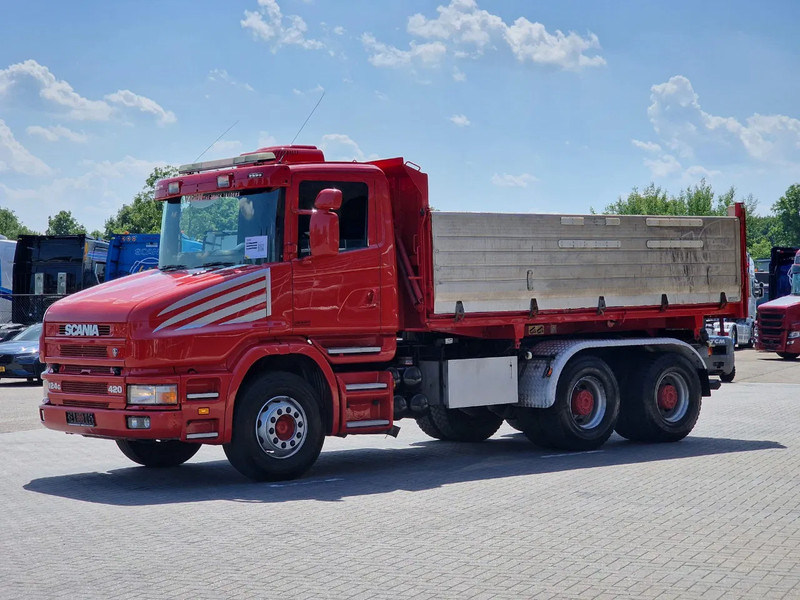 Scania T124-420 6x4 - Tipper - Retarder - Full steel - HUB Reduction - Manual gearbox - Camião basculante: foto 5 Scania T124-420 6x4 - Tipper - Retarder - Full steel - HUB Reduction - Manual gearbox - Camião basculante: foto 5