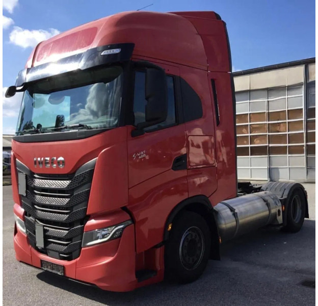Iveco S-WAY 460 LNG - 4x2 - Retarder - Full air - Tractor: foto 3 Iveco S-WAY 460 LNG - 4x2 - Retarder - Full air - Tractor: foto 3