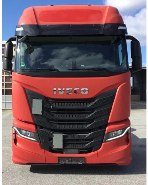 Iveco S-WAY 460 LNG - 4x2 - Retarder - Full air - Tractor: foto 2 Iveco S-WAY 460 LNG - 4x2 - Retarder - Full air - Tractor: foto 2