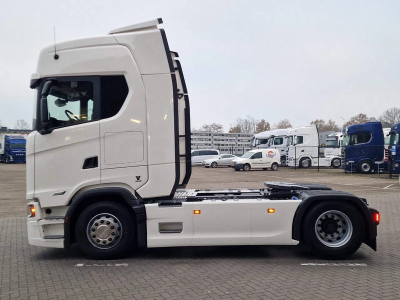 Scania 500S NGS Highline 4x2 - NEW - Retarder - Full air - New dashboard - Led - Full spoiler - 2x tank - Tractor: foto 4 Scania 500S NGS Highline 4x2 - NEW - Retarder - Full air - New dashboard - Led - Full spoiler - 2x tank - Tractor: foto 4
