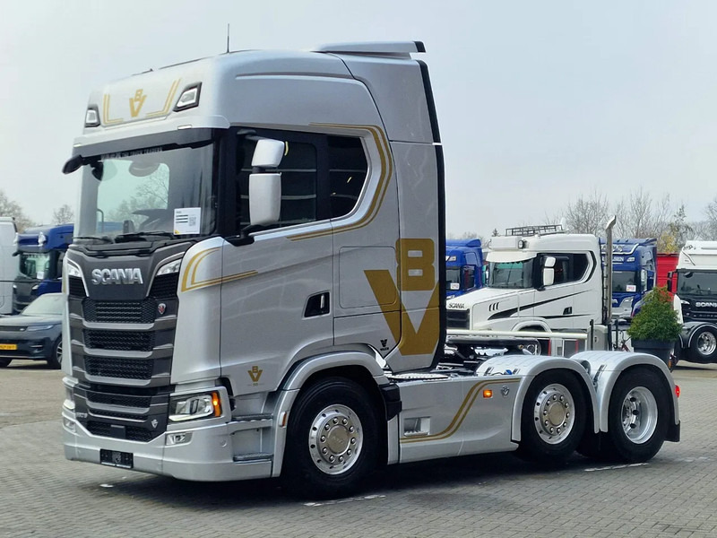 Scania 660S V8 NGS Highline 6x2/4 - New - Full spec - Retarder - Night clima - Led - Leather - Navi - Tractor: foto 3 Scania 660S V8 NGS Highline 6x2/4 - New - Full spec - Retarder - Night clima - Led - Leather - Navi - Tractor: foto 3
