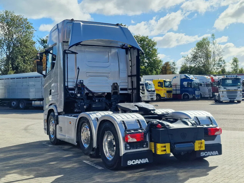 Scania 660S V8 NGS Highline 6x2/4 - New - Full spec - Retarder - Night clima - Led - Leather - Navi - Tractor: foto 5 Scania 660S V8 NGS Highline 6x2/4 - New - Full spec - Retarder - Night clima - Led - Leather - Navi - Tractor: foto 5