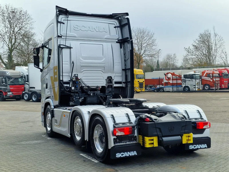 Scania 660S V8 NGS Highline 6x2/4 - New - Full spec - Retarder - Night clima - Led - Leather - Navi - Tractor: foto 5 Scania 660S V8 NGS Highline 6x2/4 - New - Full spec - Retarder - Night clima - Led - Leather - Navi - Tractor: foto 5