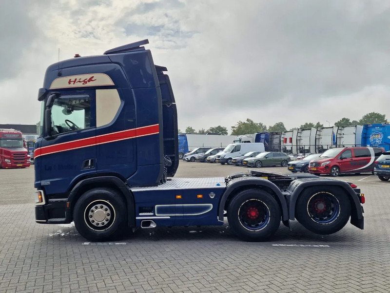 Scania R520 V8 NGS Highline 6x2 - PTO/Hydraulic - Full air - 2.95 WB - Navi - Fridge - Sliding 5th wheel - Tractor: foto 4 Scania R520 V8 NGS Highline 6x2 - PTO/Hydraulic - Full air - 2.95 WB - Navi - Fridge - Sliding 5th wheel - Tractor: foto 4