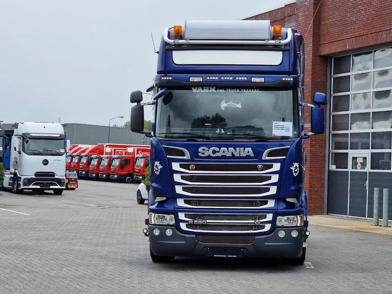 Scania R580 V8 Topline 6x2 - Retarder - PTO/Hydraulic - Full air - Leather - Navi - Tractor: foto 2 Scania R580 V8 Topline 6x2 - Retarder - PTO/Hydraulic - Full air - Leather - Navi - Tractor: foto 2