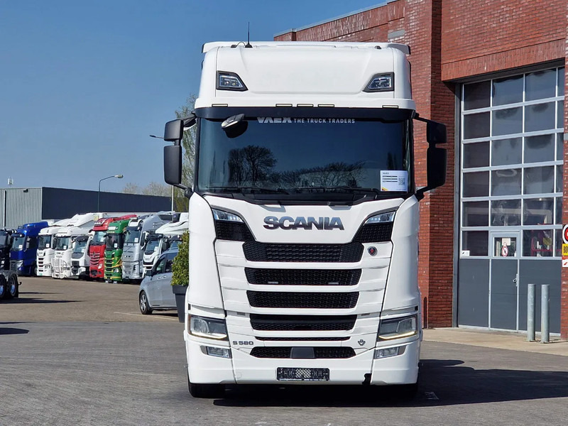 Scania S580 V8 NGS Highline 6x2 - Retarder - Full air - 3.15 WB - Navi - Led - Tractor: foto 2 Scania S580 V8 NGS Highline 6x2 - Retarder - Full air - 3.15 WB - Navi - Led - Tractor: foto 2