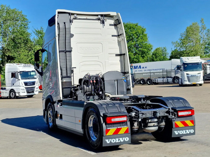 Volvo FH 13.500 Globetrotter XL 4x2 - NEW - Full spec - I parkcool - Full air - - Tractor: foto 5 Volvo FH 13.500 Globetrotter XL 4x2 - NEW - Full spec - I parkcool - Full air - - Tractor: foto 5