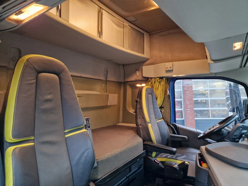 Tractor Volvo FH 16.750 Globetrotter 6x4 - Lift axle - HUB reduction - PTO/Hydraulic - 3.40 WB: foto 14 Tractor Volvo FH 16.750 Globetrotter 6x4 - Lift axle - HUB reduction - PTO/Hydraulic - 3.40 WB: foto 14