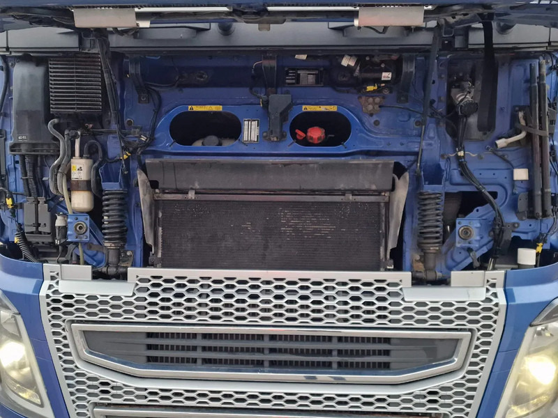 Tractor Volvo FH 16.750 Globetrotter 6x4 - Lift axle - HUB reduction - PTO/Hydraulic - 3.40 WB: foto 18 Tractor Volvo FH 16.750 Globetrotter 6x4 - Lift axle - HUB reduction - PTO/Hydraulic - 3.40 WB: foto 18