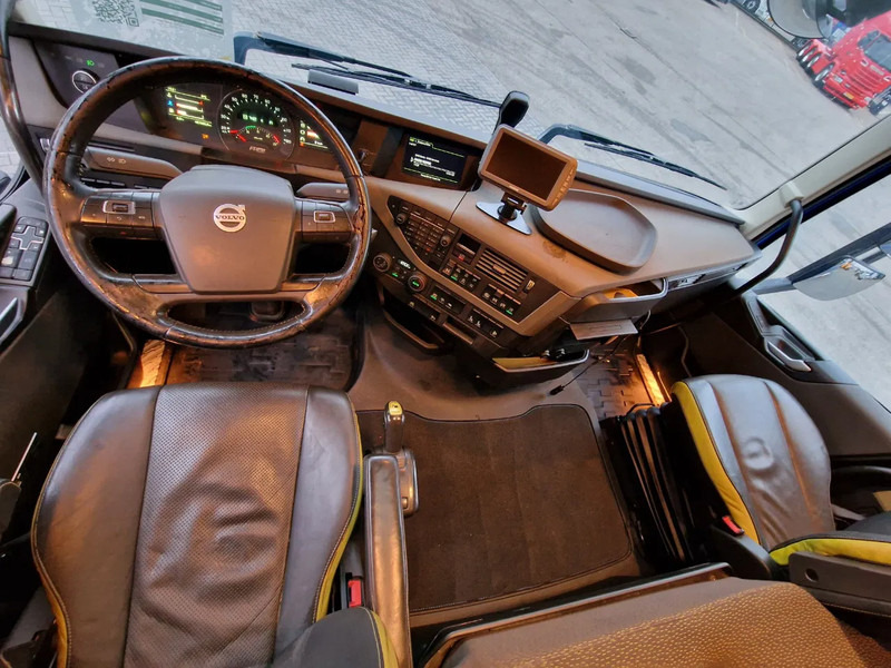 Tractor Volvo FH 16.750 Globetrotter 6x4 - Lift axle - HUB reduction - PTO/Hydraulic - 3.40 WB: foto 8 Tractor Volvo FH 16.750 Globetrotter 6x4 - Lift axle - HUB reduction - PTO/Hydraulic - 3.40 WB: foto 8