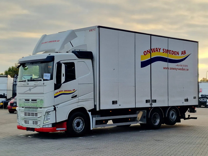 Volvo FH 13.460 lowroof 6x2 - Box with Sidedoors - 480 WB - Full air - Camião furgão: foto 3 Volvo FH 13.460 lowroof 6x2 - Box with Sidedoors - 480 WB - Full air - Camião furgão: foto 3