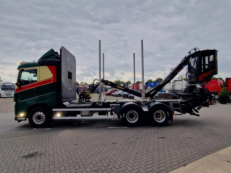 Camião de transporte de madeira, Camião grua Volvo FH 13.540 6x4 - HIAB / Loglift F125Z 80 Crane - Krane - Grua year 2019: foto 6