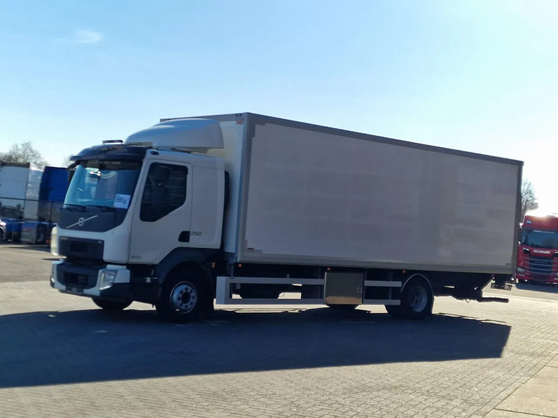 Volvo FL 250 4x2 Box truck, loading lift, 12T - Camião furgão: foto 3 Volvo FL 250 4x2 Box truck, loading lift, 12T - Camião furgão: foto 3